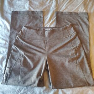 Duluth Trading Co. Green Bootcut Leggings